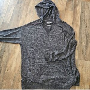 Torrid super soft tunic size 1. Grey, with pockets and hood